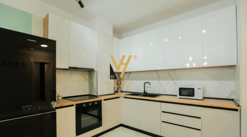 Tirane, jepet me qera apartament 1+1+Ballkon Kati 3, 75 m² 800 € (KOMPLEKSI OLIMPIK)