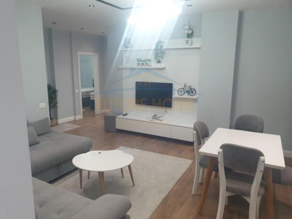Qera, Apartament 2+1, Ish Parku i Autobuzave, Tirane.