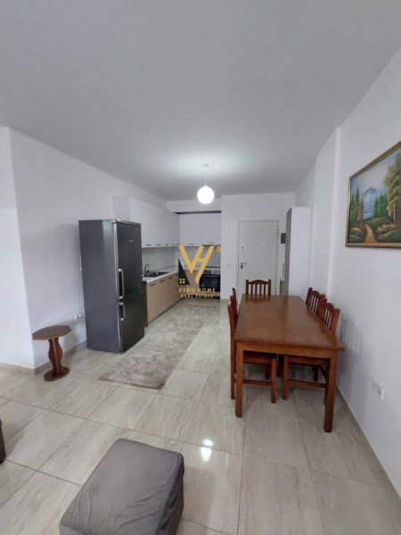 Tirane, jepet me qera apartament 2+1+Ballkon Kati 2, 80 m² 700 € (RRUGA IBRAHIM DERVISHI)