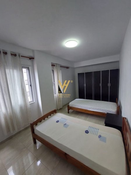 Tirane, jepet me qera apartament 2+1+Ballkon Kati 2, 80 m² 700 € (RRUGA IBRAHIM DERVISHI)