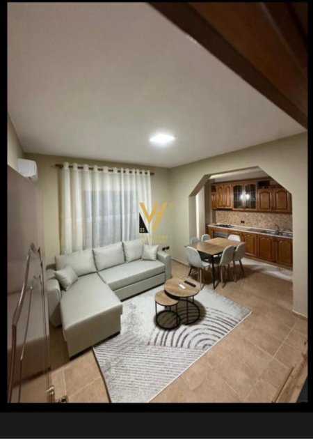 Tirane, jepet me qera Vile 1 Katshe Kati 0, 90 m² 550 € (VILAT GJERMANE)