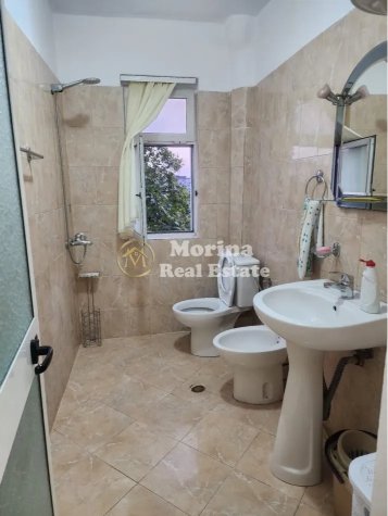 Tirane, jepet me qera apartament 1+1 Kati 4, 60 m² 400 € (Bryli)