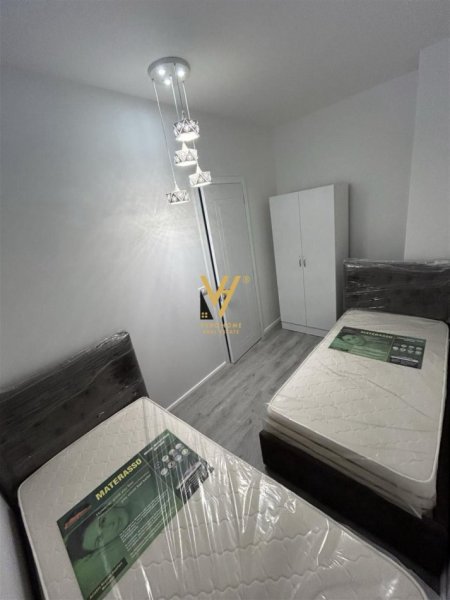 Tirane, jepet me qera apartament 2+1+Ballkon Kati 4, 80 m² 650 € (5 MAJI)