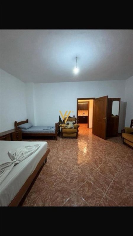 Tirane, jepet me qera apartament 2+1+Ballkon Kati 1, 120 m² 450 € (DON BOSKO)