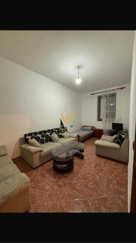 Tirane, jepet me qera apartament 2+1+Ballkon Kati 1, 120 m² 450 € (DON BOSKO)