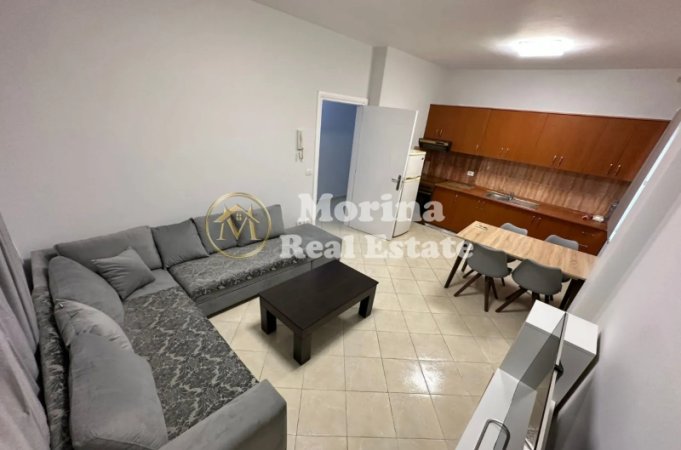 Tirane, jepet me qera apartament 1+1 Kati 5, 69 m² 500 € (Komuna e Parisit)