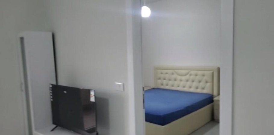 Tirane, jepet me qera apartament 1+1+Ballkon Kati 10, 70 m² 400 € (GOLDEN PARK AMERIKAN 3)