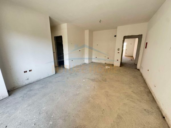 Tirane, shitet apartament 2+1 Kati 2, 93 m² 14.000.000 € 