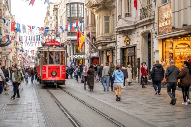 Tirane, ofrohet Cruises | Krocier Udhëtim në Stamboll