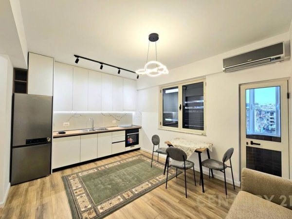 Tirane, jepet me qera apartament 1+1 Kati 4, 60 m² 600 € (Rr.Muhamet Gjollesha)