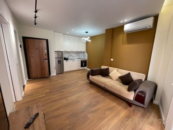 Tirane, jepet me qera apartament 1+1 , 50 m² 550 € 