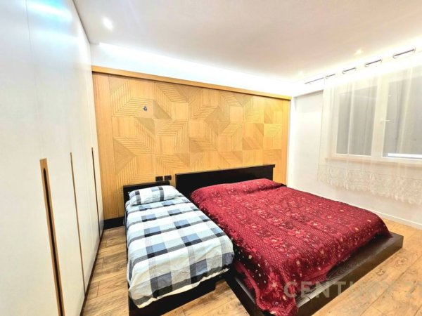 Tirane, jepet me qera apartament 1+1 , 50 m² 550 € 