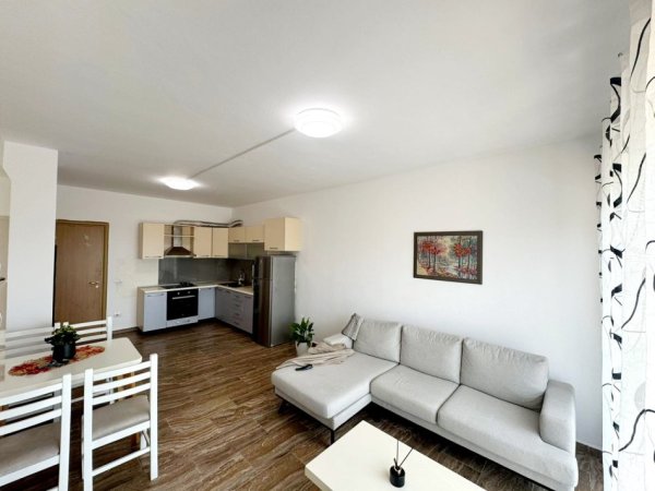 Tirane, jepet me qera apartament 1+1+Ballkon Kati 6, 65 m² 400 € 