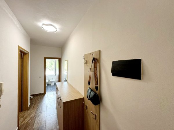 Tirane, jepet me qera apartament 1+1+Ballkon Kati 6, 65 m² 400 € 