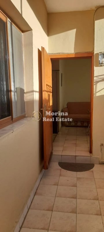 Tirane, jepet me qera shtepi 2+1 Kati 1, 74 m² 400 € (Oxhaku)