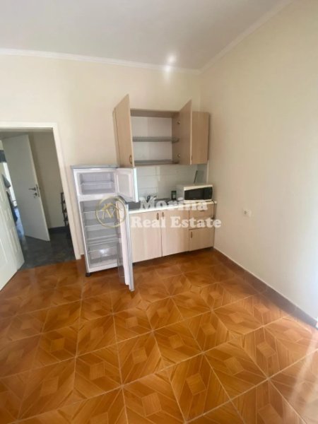 Tirane, jepet me qera shtepi 1+1 Kati 2, 50 m² 250 € (Universiteti Bujqesor)