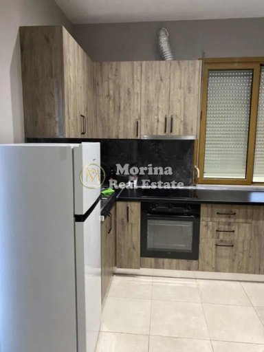 Tirane, jepet me qera 1+1 Kati 2, 60 m² 400 € 