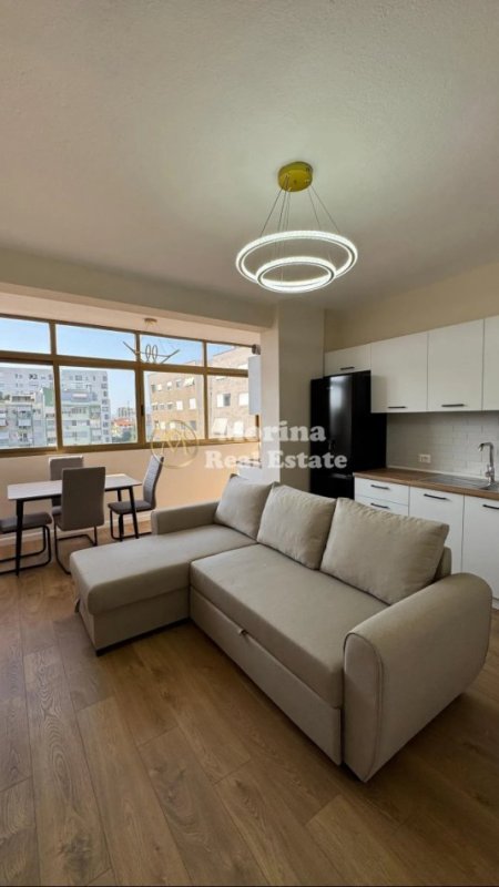Tirane, jepet me qera apartament 2+1 Kati 5, 70 m² 650 € (21 Dhjetori)