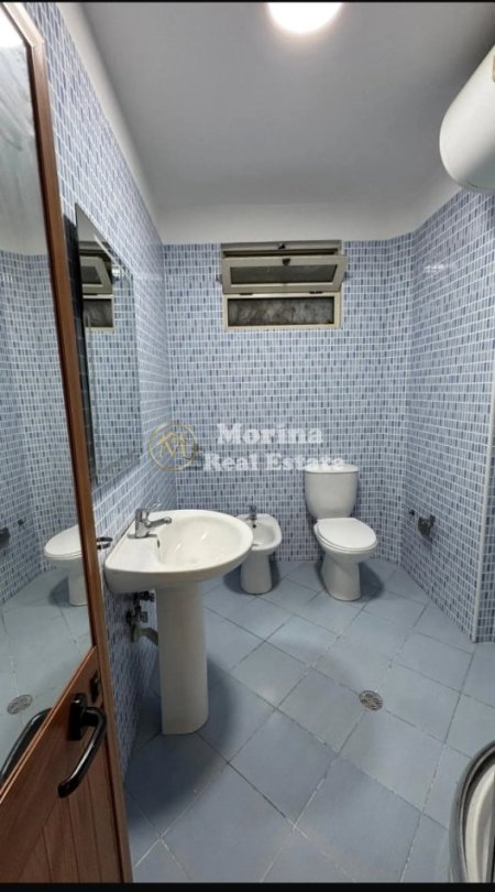 Tirane, jepet me qera apartament 2+1 Kati 5, 70 m² 650 € (21 Dhjetori)