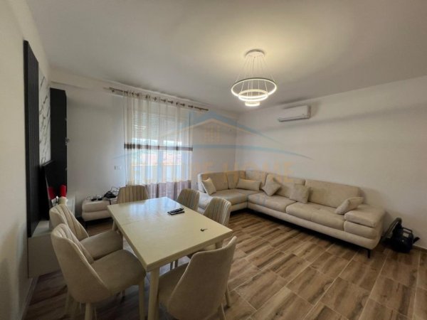 Shitet, Apartament 1+1, Golem, Durrës.