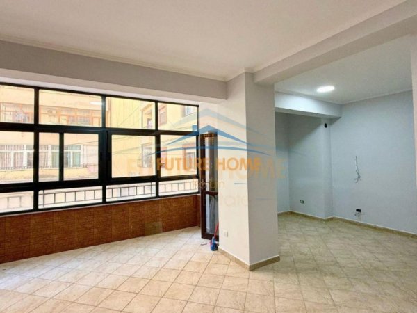 Tirane, shitet apartament 3+1 Kati 1, 142 m² 19.500.000 € 