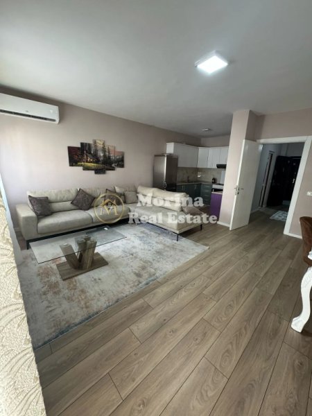 Tirane, jepet me qera apartament 2+1 Kati 4, 100 m² 400 € (Fresku)
