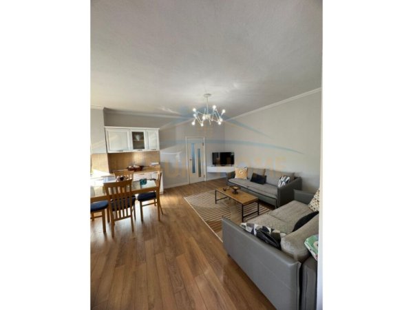 Tirane, shitet apartament 2+1 Kati 5, 110 m² 16.000.000 € 