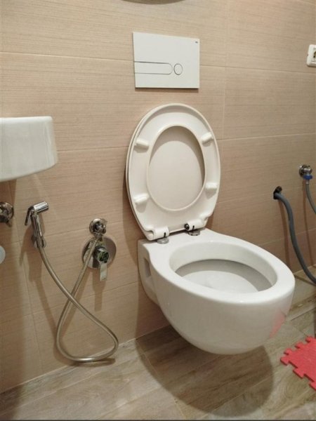 Tirane, jepet me qera garsonier Kati 6, 35 m² 320 € (Yzberisht ,Diambe Market , rruga Besim Alla)