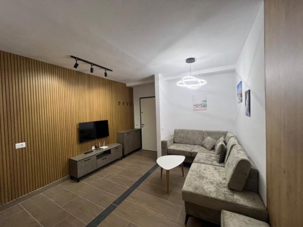 Tirane, jepet me qera apartament 1+1 Kati 3, 55 m² 500 € (Selite , Residenca 3D)
