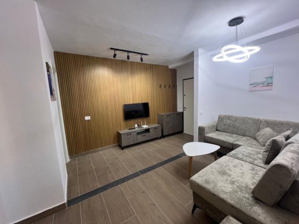 Tirane, jepet me qera apartament 1+1 Kati 3, 55 m² 500 € (Selite , Residenca 3D)