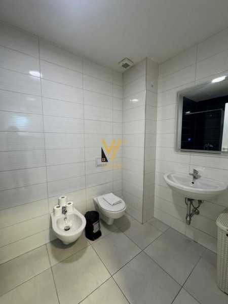 Tirane, jepet me qera apartament 1+1+Ballkon Kati 2, 75 m² 800 € (KOMPLEKSI OLIMPIK)