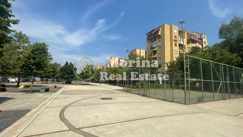 Tirane, jepet me qera apartament 1+1 Kati 1, 67 m² 550 € (Fusha Aviacionit)