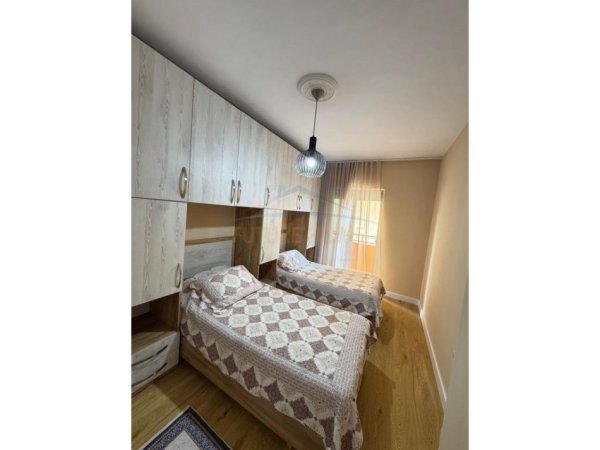 Tirane, shitet apartament 2+1 Kati 5, 88 m² 13.000.000 € 