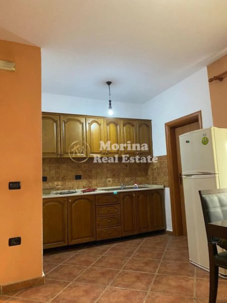 Tirane, jepet me qera apartament 2+1 Kati 5, 110 m² 550 € (Ali Demi)