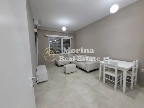 Tirane, jepet me qera apartament 1+1+Ballkon Kati 6, 60 m² 600 € (Kombinat)