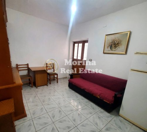 Tirane, jepet me qera shtepi 1+1 Kati 1, 60 m² 300 € (Siri Kodra)