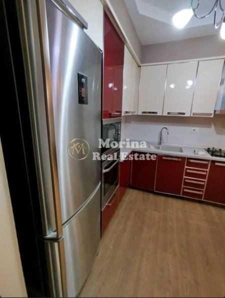 Tirane, jepet me qera apartament 1+1 Kati 6, 60 m² 400 € (Yzberisht)