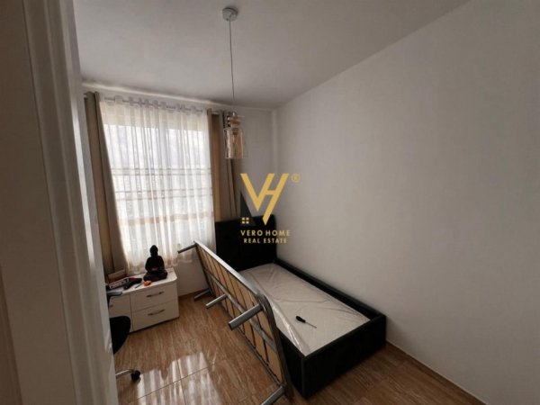 Tirane, jepet me qera apartament 3+1+Ballkon Kati 4, 130 m² 600 € (ASTIR)