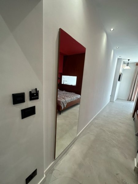 Tirane, jepen me qera 2 garsoniere  Kati 5, 40 m² + 40 m2  Cmimi 45.000 Leke njera (Rr.Reshit Collaku Shallvaret)