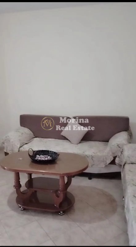 Tirane, jepet me qera apartament 1+1 Kati 1, 65 m² 250 € (Qyteti Studenti)