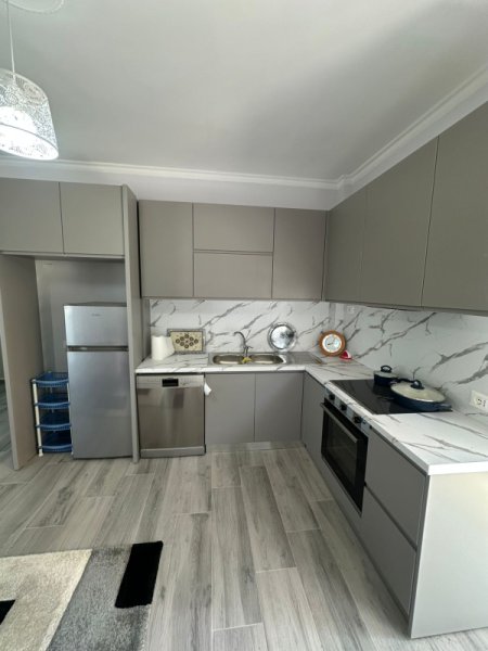 Tirane, jepet me qera shtepi 2+1 Kati 3, 110 m² 400 € (Kodra e Priftit)