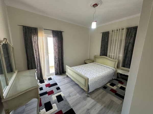 Tirane, jepet me qera shtepi 2+1 Kati 3, 110 m² 400 € (Kodra e Priftit)