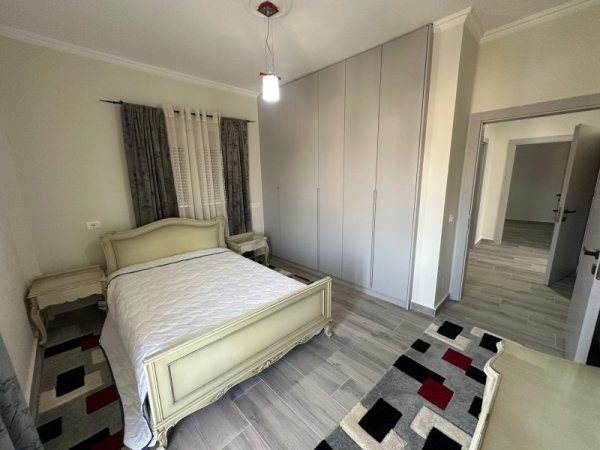Tirane, jepet me qera shtepi 2+1 Kati 3, 110 m² 400 € (Kodra e Priftit)