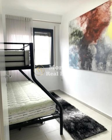 Tirane, jepet me qera apartament 2+1 Kati 4, 80 m² 1.000 € (Stadiumi Dinamo)