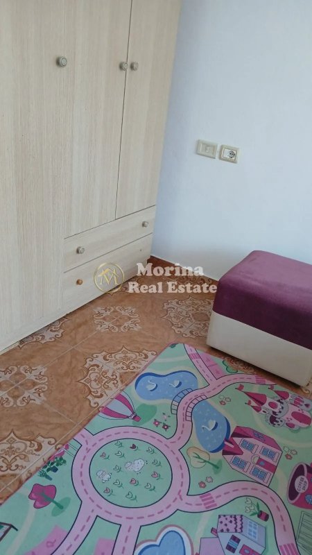 Tirane, jepet me qera shtepi 2+1 Kati 1, 80 m² 400 € (Bulevardi i Ri)