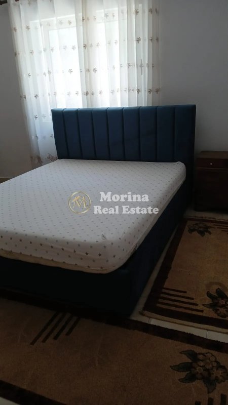 Tirane, jepet me qera shtepi 2+1 Kati 1, 80 m² 400 € (Bulevardi i Ri)