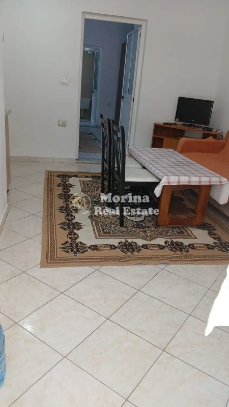 Tirane, jepet me qera apartament 1+1 Kati 1, 55 m² 300 € (Bulevardi i Ri)
