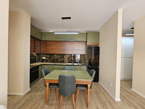 Qera, Apartament 2+1+2, Bulevardi i Ri, Tiranë.