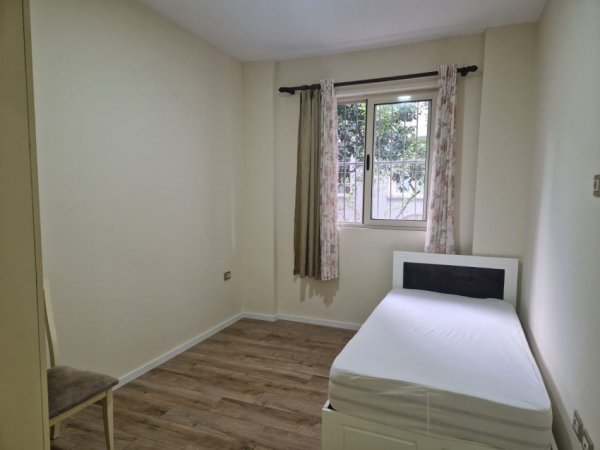 Tirane, jepet me qera shtepi 2+1 Kati 1, 70 m² 600 € (Myslym Shyri , Islam Alla)