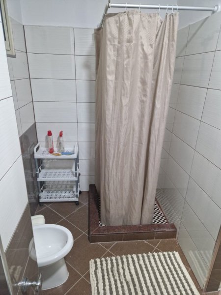 Tirane, jepet me qera shtepi 2+1 Kati 1, 70 m² 600 € (Myslym Shyri , Islam Alla)